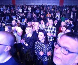 Miliony monet w Kielcach. Mrozu na koncercie zrobił prawdziwy show! 