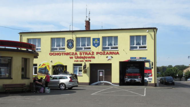 To najpiękniejsze uzdrowisko w woj. łódzkim. Turyści zachwycają się unikatowym zamkiem