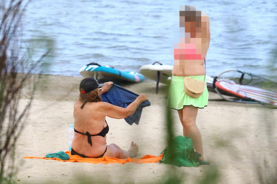 Agnieszka Fitkau-Perepeczko na plaży w Sopocie