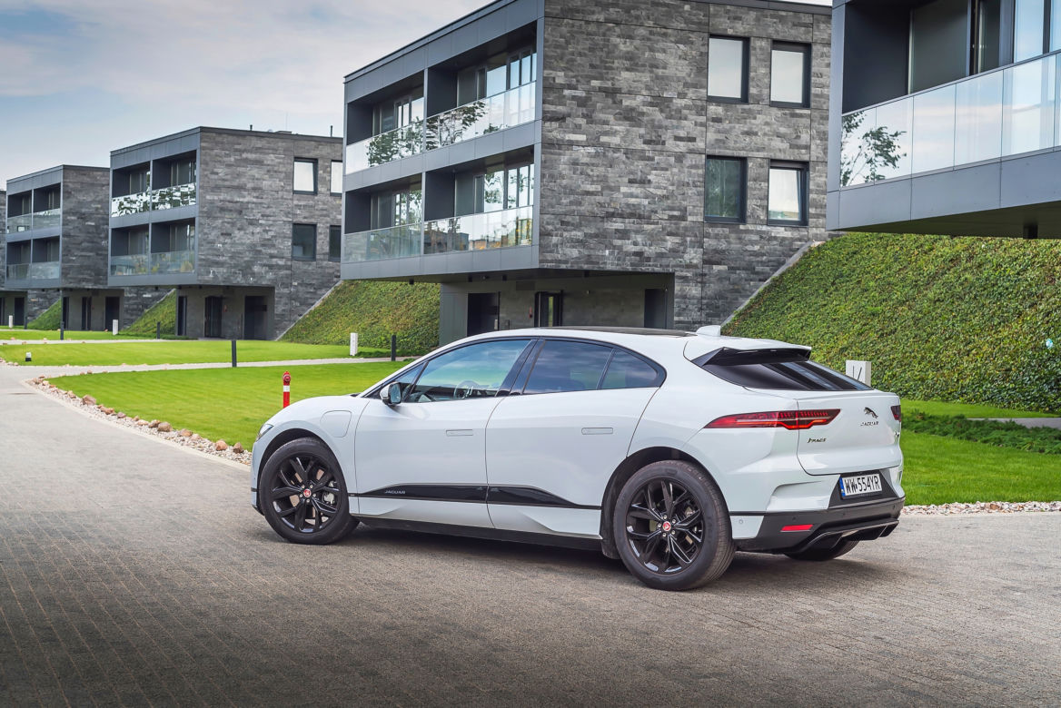 Jaguar I-Pace EV400 AWD SE