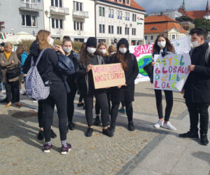 Białystok: Młodzieżowy Strajk Klimatyczny: Najpierw natura, potem matura