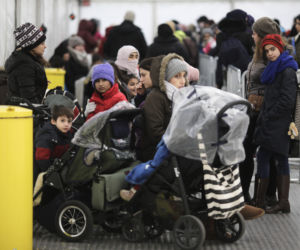 500 zł na dziecko dla uchodźców