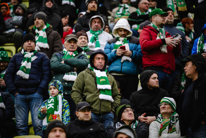 Lechia Gdańsk - Raków Częstochowa; Zdjęcia kibiców z meczu 30. kolejki PKO BP Ekstraklasy