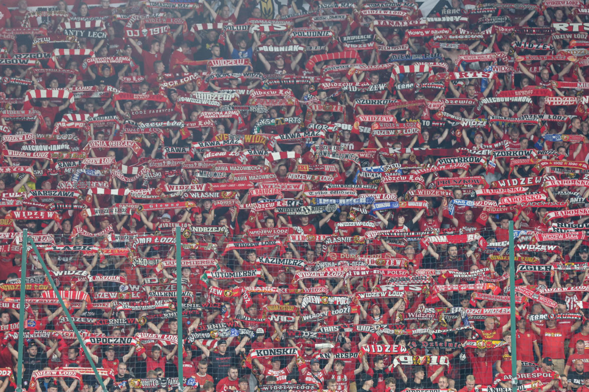 Widzew Łódź - Lech Poznań: Zdjęcia kibiców z meczu 6. kolejki PKO BP Ekstraklasy