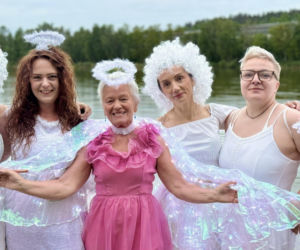 Anielskie skrzydła nad zalewem Piachy. Morsujące Wiedźmy Świętokrzyskie w wyjątkowej akcji o świcie!