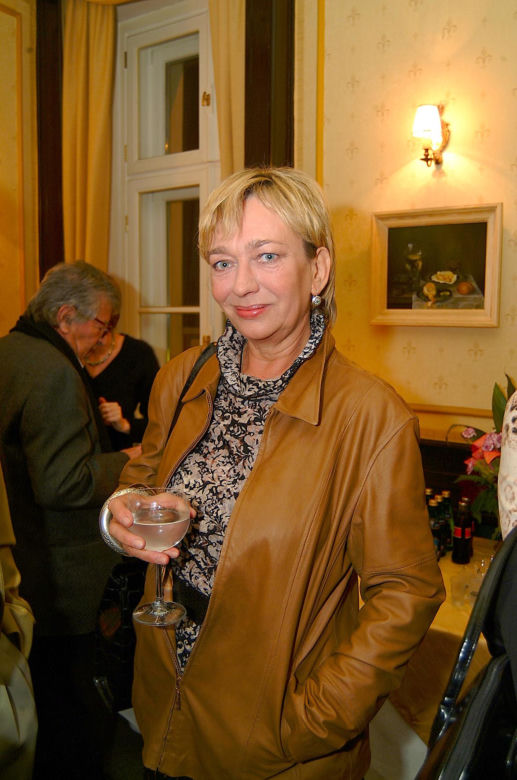 Kultowy serial "Lokatorzy" ma już ponad 25 lat. Zobacz, jak zmienili się aktorzy z ulicy Kwiatowej