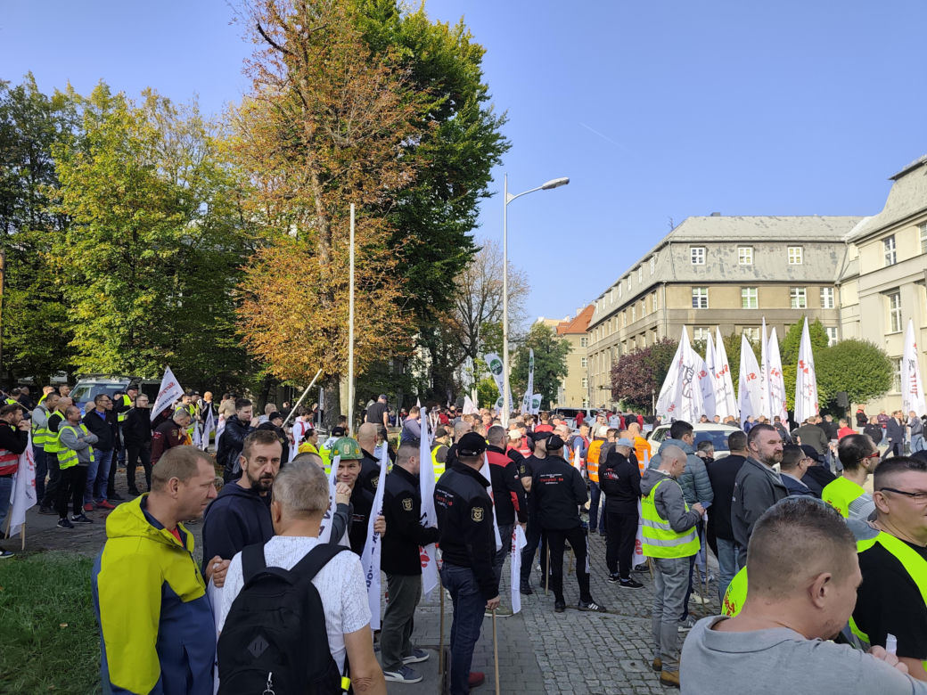 Górnicy protestują przeciw zwolnieniom