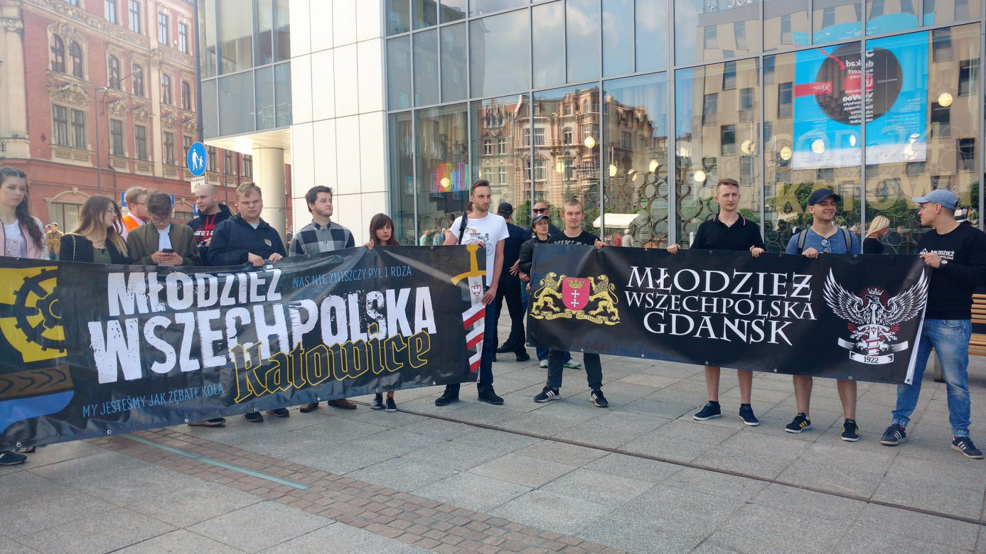 Katowice: Narodowcy demonstrowali w Katowicach! Domagają się m.in. dymisji Marcina Krupy [ZDJĘCIA, AUDIO]
