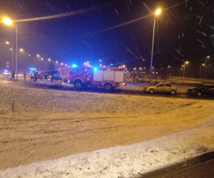 Tragedia na autostradzie A4. Autokar runął do rowu. Zginęła 1 osoba, jest 9 rannych! [ZDJĘCIA]
