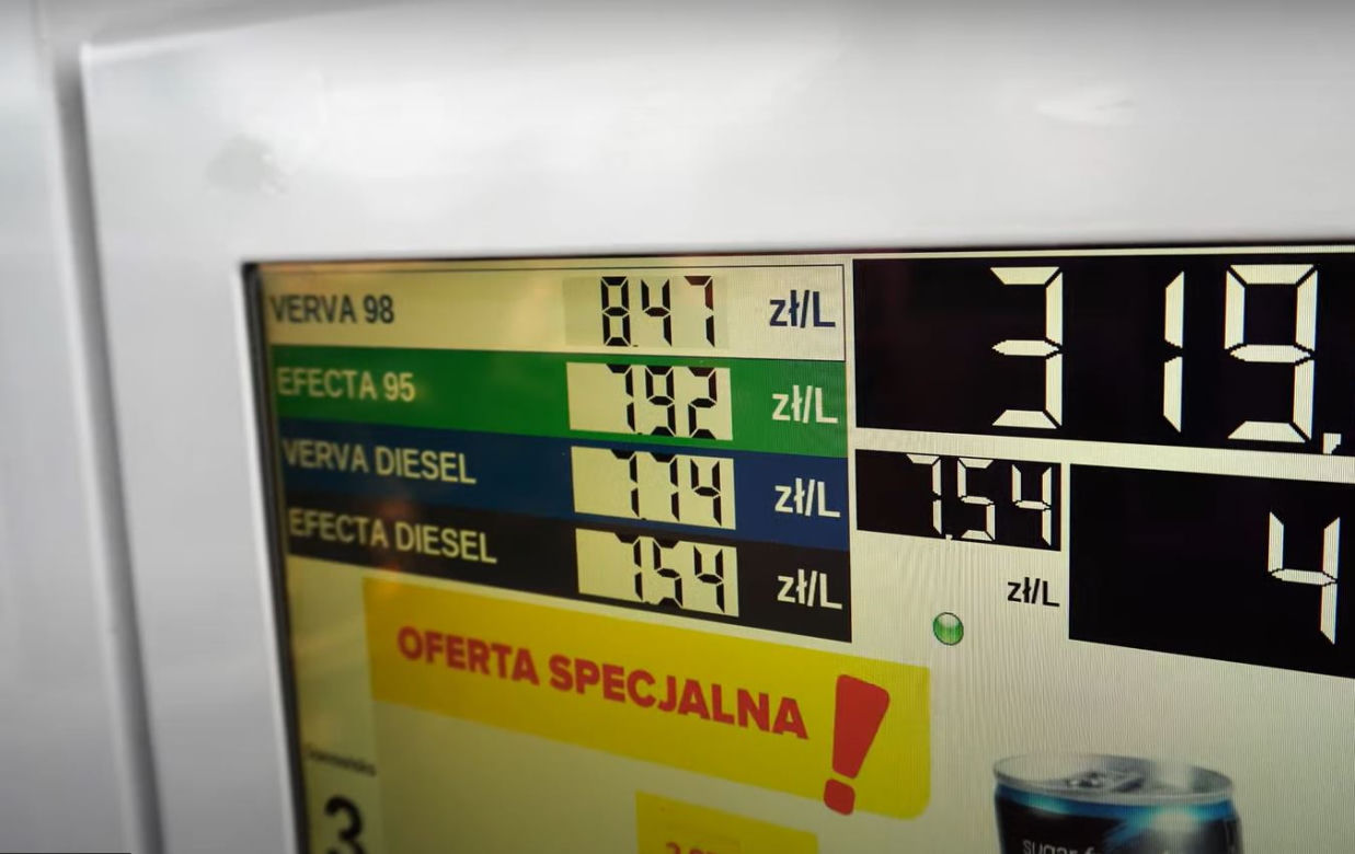 Blokada stacji Orlen w Bielsku-Białej. Samochody się zepsuły