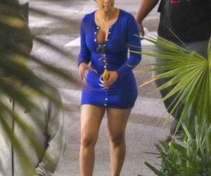 Cardi B bez makijażu