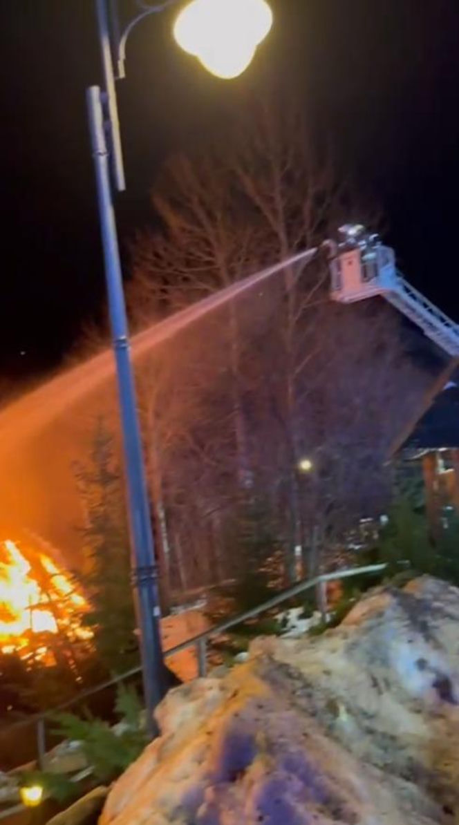 Dramat na weselu. 100 osób uciekało z płonącej karczmy. Ogień objął cały budynek