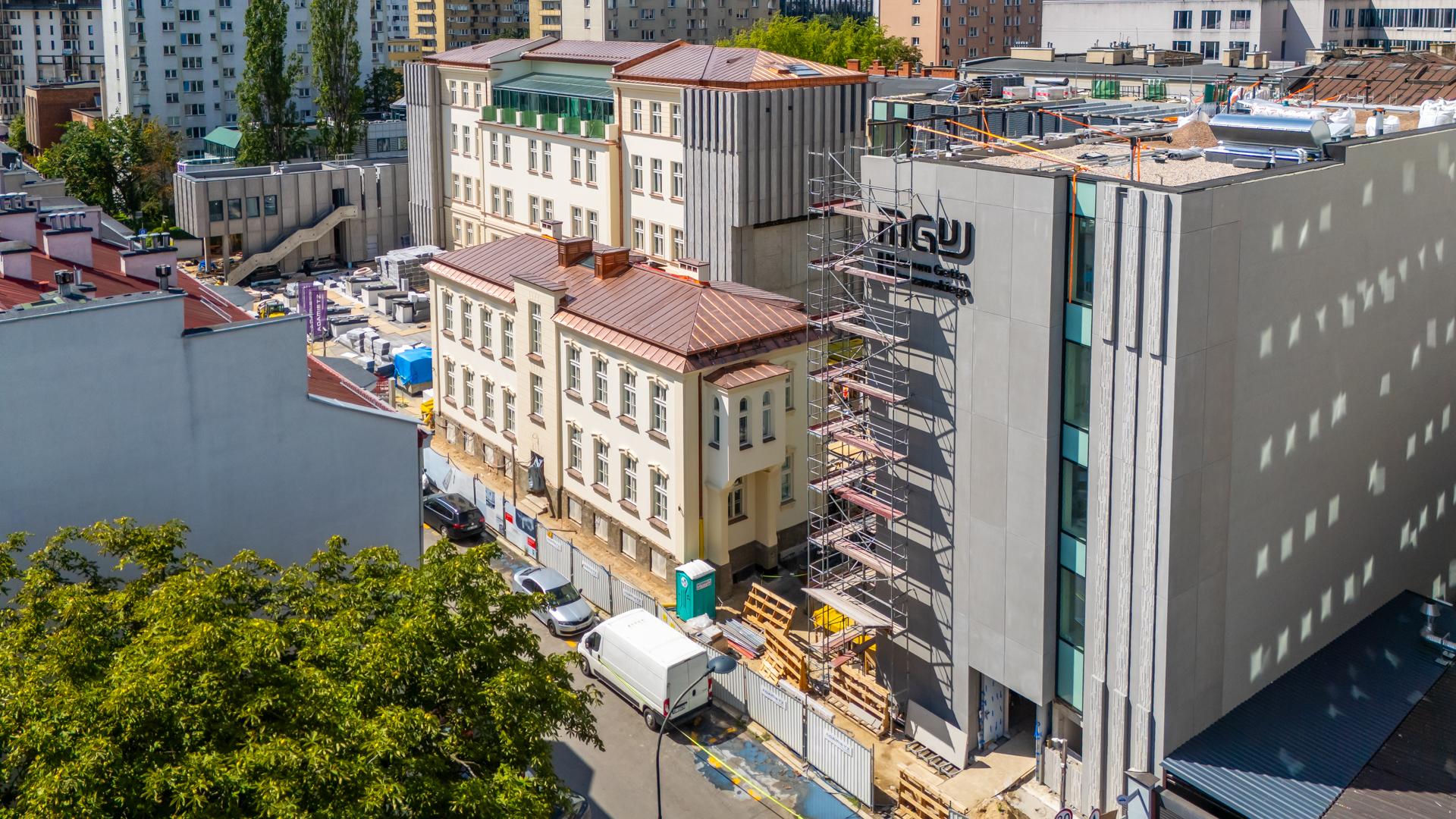 Dachy Muzeum Getta Warszawskiego już gotowe
