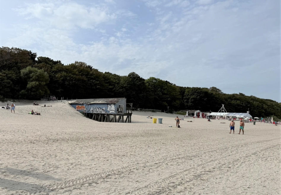 Ruina na plaży czyli zabytkowe kąpielisko Morskie Oko w Kołobrzegu