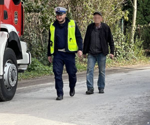 Potrącił matkę z dzieckiem, wózek przewrócił się na jezdnię! 