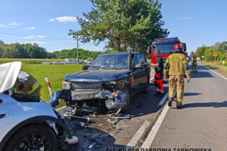 Poważny wypadek na DK 73 w Żelazówce. Dwie osoby poszkodowane i duże utrudnienia