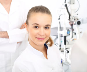 Test Schirmera - badanie pomocne w diagnostyce zespołu suchego oka