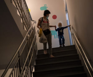 Tak żyją teraz dzieci na oddziale onkologicznym w Kijowie. Te zdjęcia łamią serca