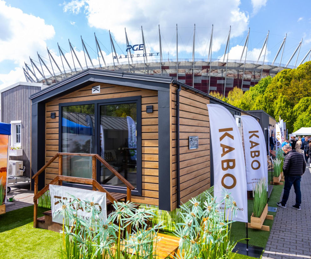 Zamieszkaj jak Drzymała, ale w luksusie. Mobilne domy na kółkach to hit?