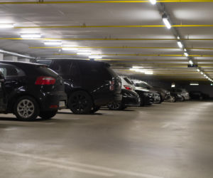 Parking podziemny przy ul. Waryńskiego w Warszawie