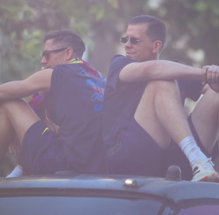 Robert Lewandowski i Wojciech Szczęsny na fecie Barcelony