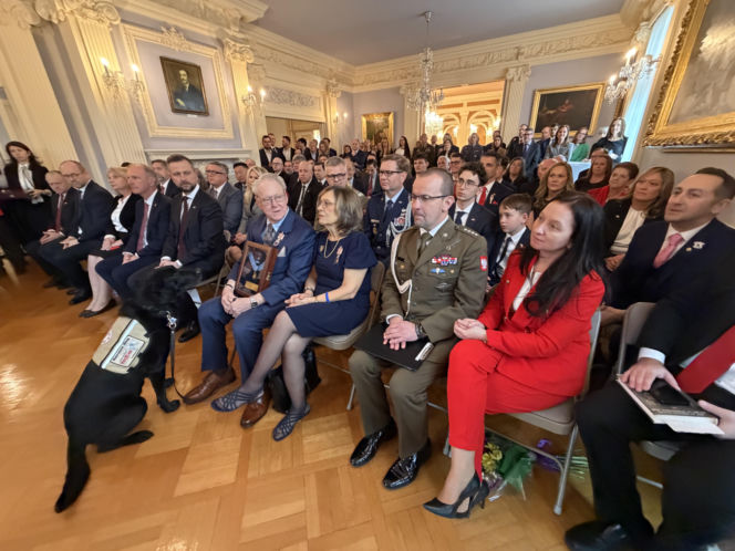 Wręczenie Krzyża Wielkiego Orderu Zasługi RP rodzicom Michaela Ollisa w Waszyngtonie, DC