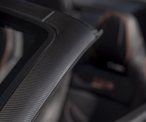 Aston Martin DBS Superleggera Volante