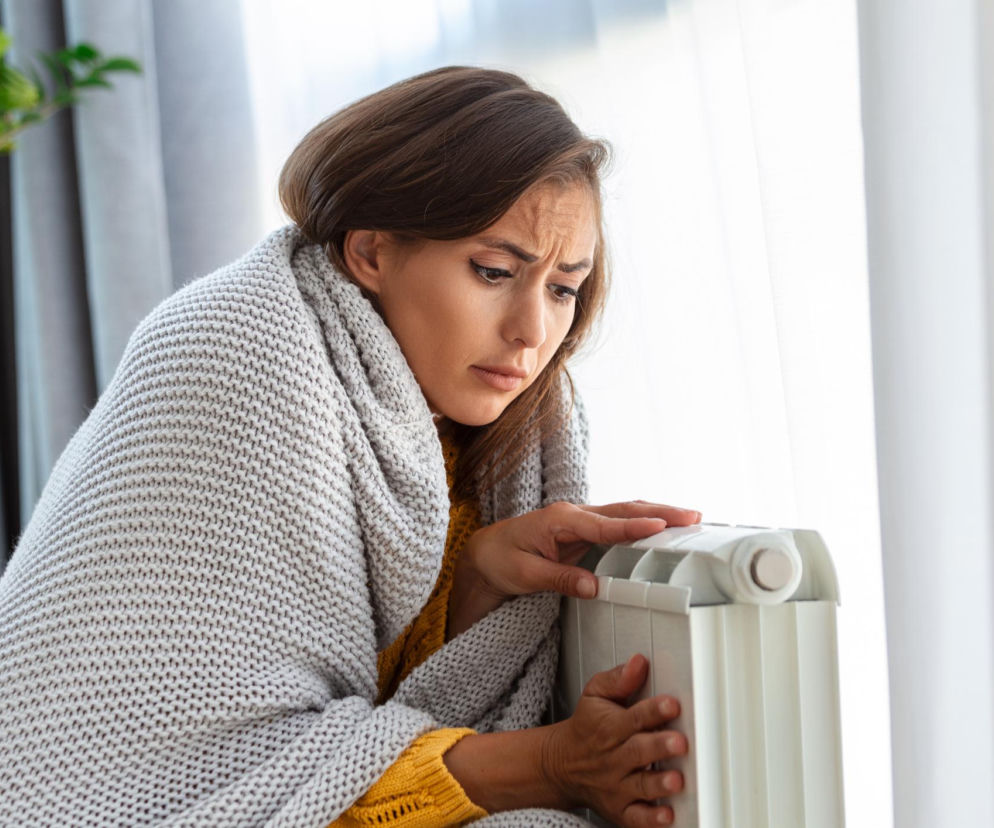 Grzejnik w mieszkaniu nie działa? Jak go naprawić i komu zgłosić usterkę?