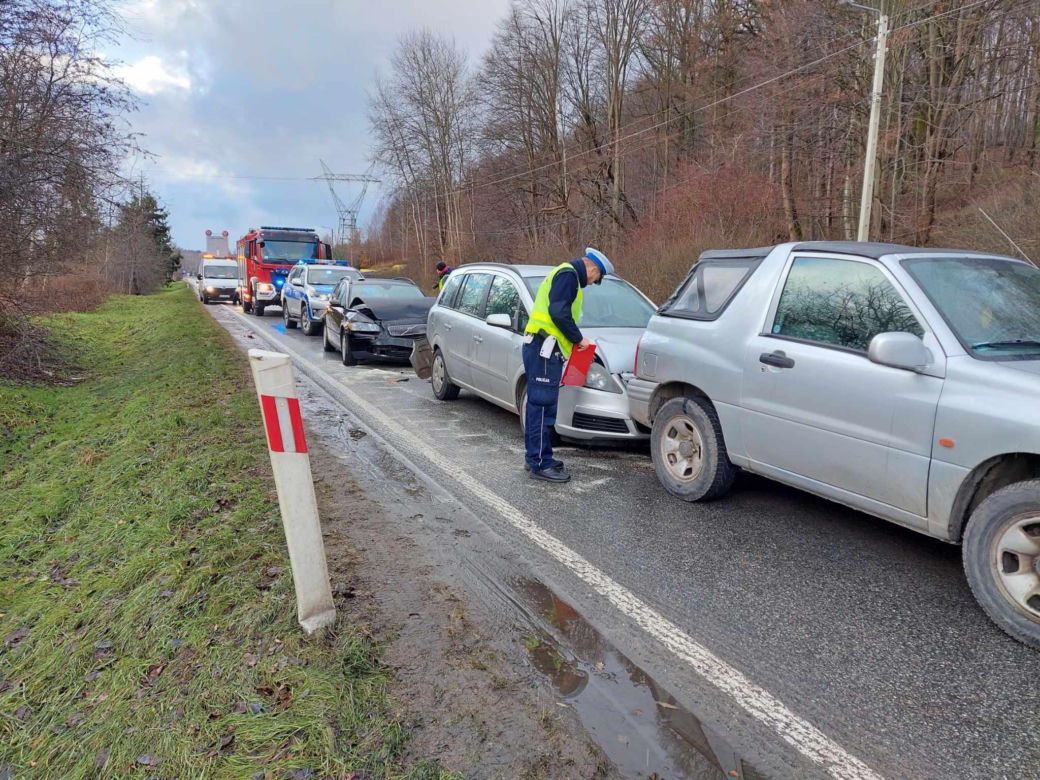 Mini karambol na drodze Starachowice - Wąchock
