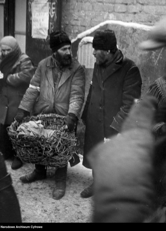 Żydzi w warszawskim getcie, 1941. 