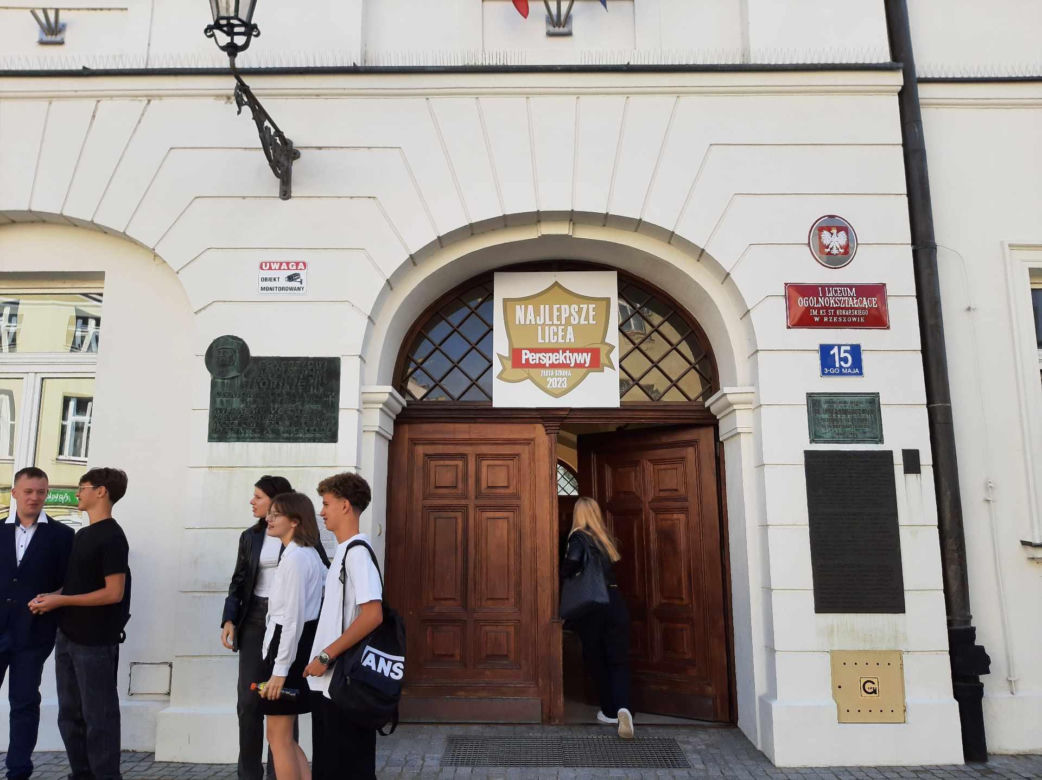 Uczniowie z Rzeszowa rozpoczęli nowy rok szkolny