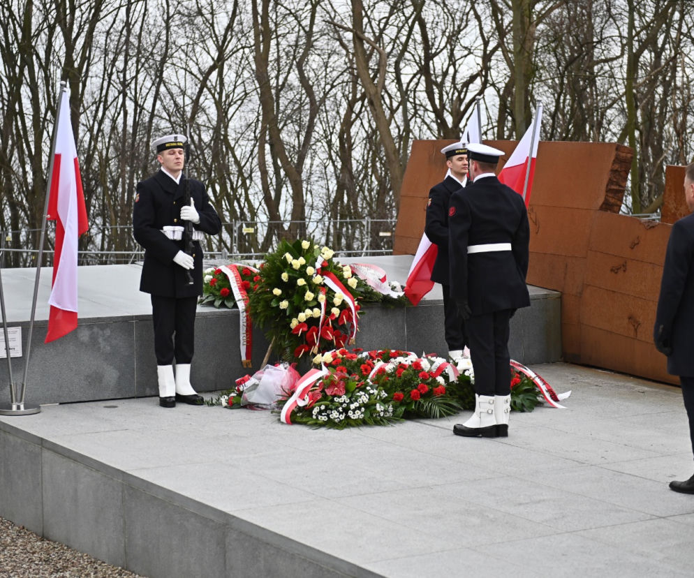 Rocznica śmierci admirała Józefa Unruga. Przejmująca uroczystość w Gdyni
