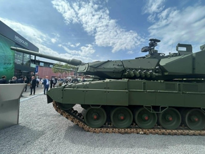 Leopard 2A8
