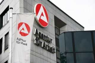 Zasiłki w Niemczech. AfD chce obowiązku pracy