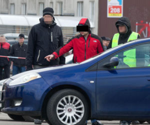 Wepchnęli Piotra pod autobus z zemsty. Tragedia w Pabianicach