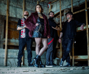 Kwiaty, które mają przerwać milczenie. Koszaliński zepsół Anher z nowym singlem