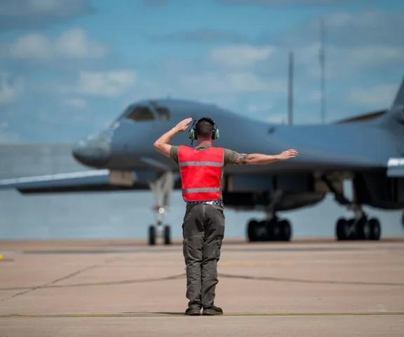 Z cmentarzyska wprost do ponownej służby. Niezwykła historia odrodzenia bombowca B-1B Lancer