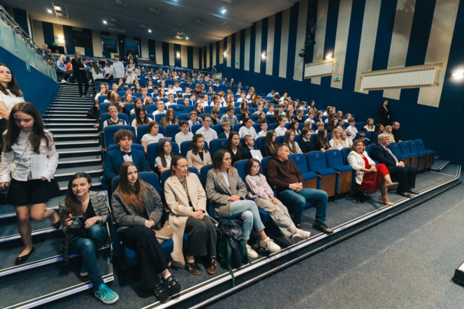 Najzdolniejsi uczniowie odebrali stypendia Prezydenta Miasta Siedlce
