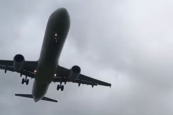 Samolot wpadł w turbulencję