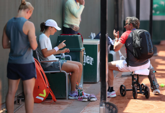 Iga Świątek na ostatnim treningu przez III rundą Roland Garros