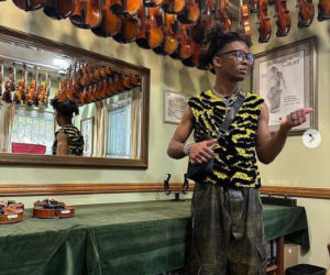 Kara śmierci dla znanej gwiazdy muzyki? Gotowy scenariusz na horror!