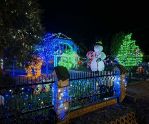 Magia Świąt w Świętokrzyskiem. Gdzie szukać najpiękniej oświetlonych domów? Rzepin i Pawłów skradły show!