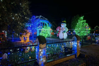 Magia Świąt w Świętokrzyskiem. Gdzie szukać najpiękniej oświetlonych domów? Rzepin i Pawłów skradły show!