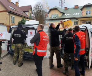 Drohiczyn. Tak miejscowi pomagają emigrantom ze wschodu. Stan wyjątkowy