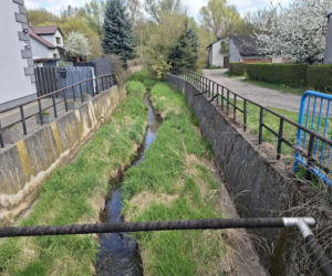 Nieznana substancja w rzece Kamiennej