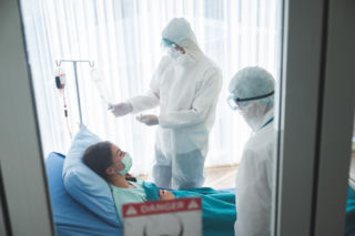 Wirus Bundibugyo: WHO ogłasza stan zagrożenia zdrowia publicznego. Ebola coraz bliżej Polski 