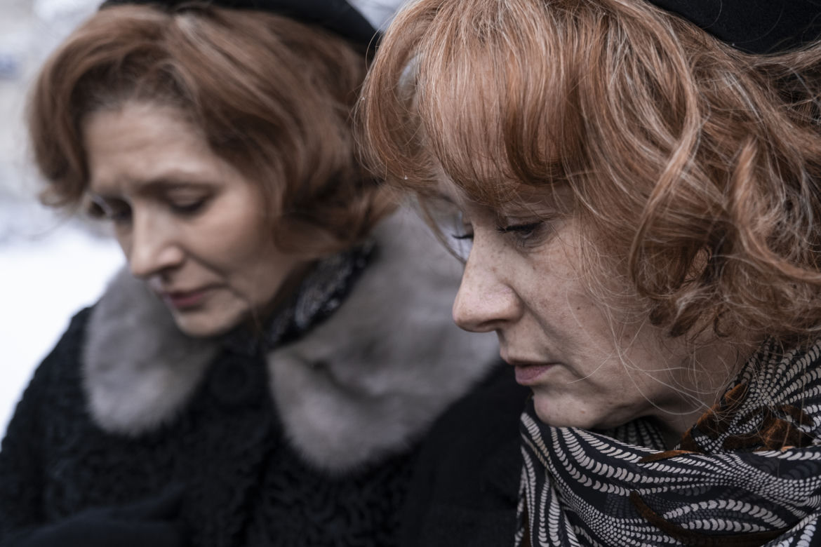 Stulecie Winnych 4 odc. 46. Ania (Urszula Grabowska), Mania (Magdalena Walach)