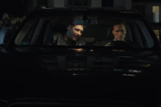 M jak miłość, odcinek 1913. Marcin (Mikołaj Roznerski), Olek (Maurycy Popiel)