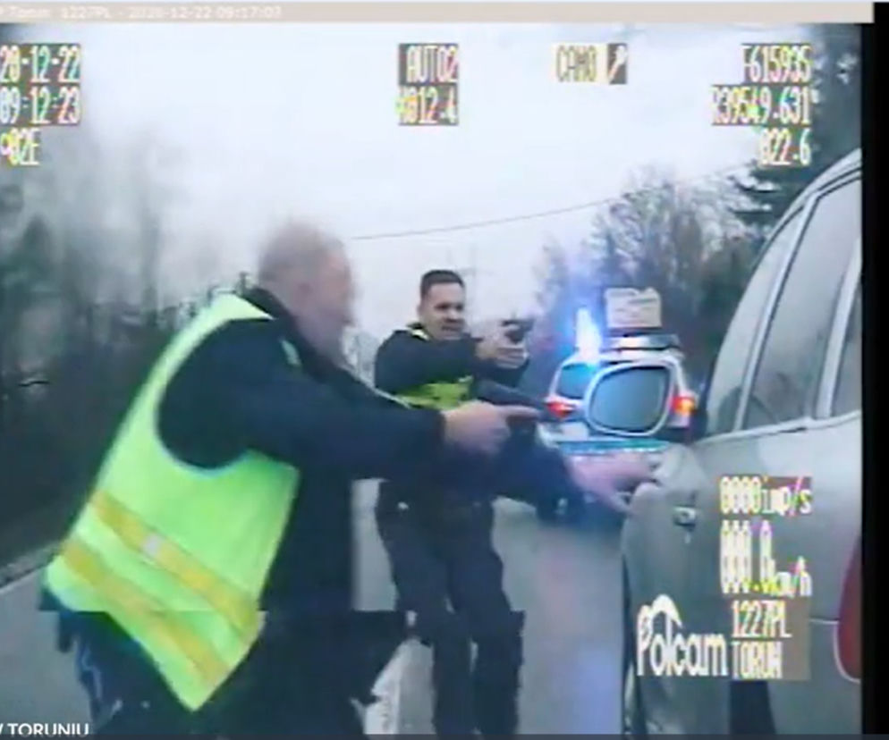Szalony pościg w Toruniu! Złodziej Porsche uciekał jak wariat! Policjanci wyjęli broń 