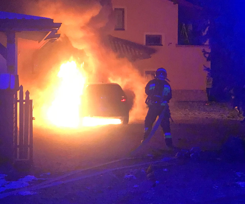 Pożar BMW 118d E81. Auto spłonęło na Podkarpaciu